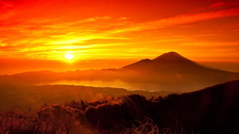 Sunrise and Cloud-Hunting at Bromo Mountain 1 thumbnail