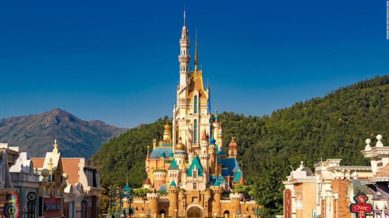 Hong Kong Disneyland Railroad thumbnail